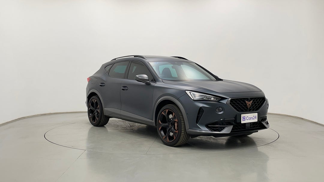 Right Front Diagonal (45- Degree) View