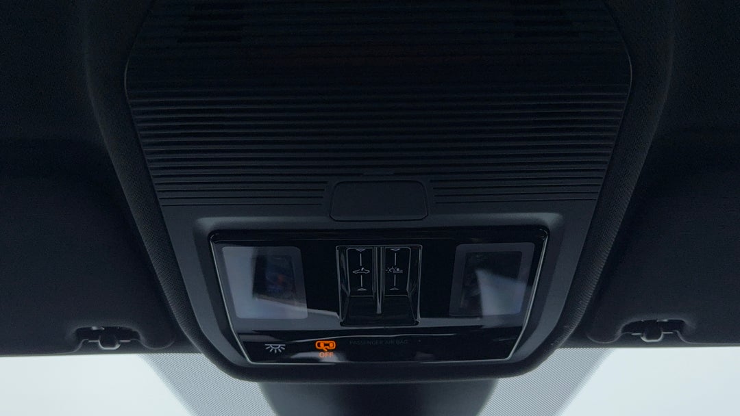 On-Roof Controls/Sunglass holder