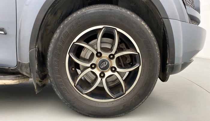 2015 Mahindra XUV500 W6 4X2, Diesel, Manual, 67,077 km, Right Front Wheel