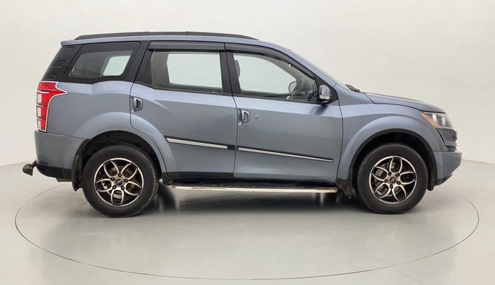 2015 Mahindra XUV500 W6 4X2, Diesel, Manual, 67,077 km, Right Side View