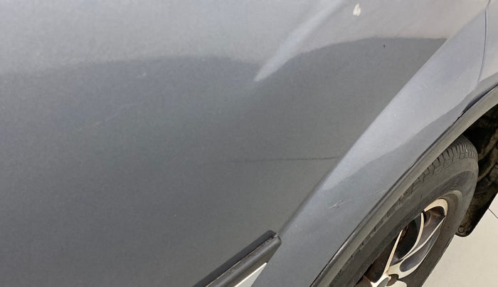 2015 Mahindra XUV500 W6 4X2, Diesel, Manual, 67,077 km, Rear left door - Minor scratches