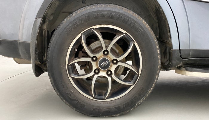 2015 Mahindra XUV500 W6 4X2, Diesel, Manual, 67,077 km, Right Rear Wheel