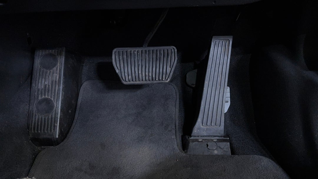 Pedals and Footmat