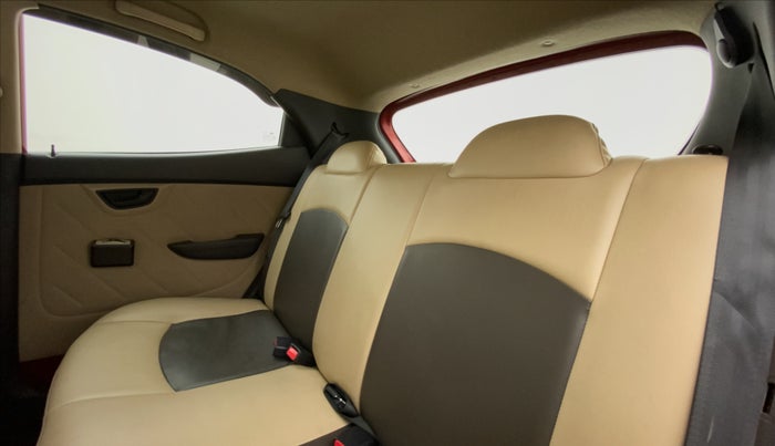 2011 Hyundai Eon ERA, Petrol, Manual, 31,431 km, Right Side Rear Door Cabin