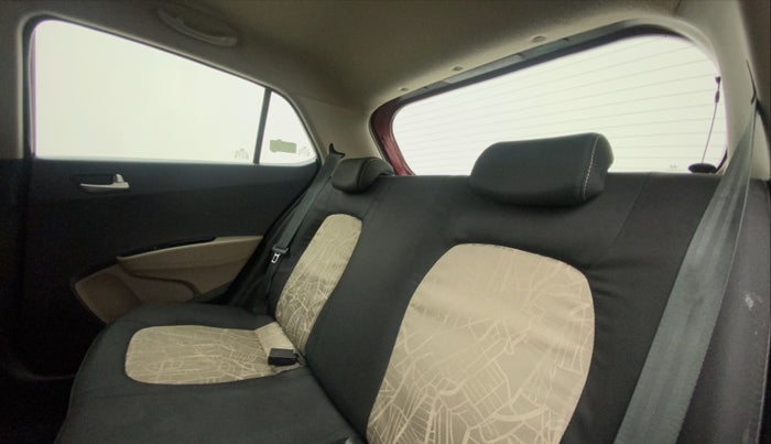 2015 Hyundai Grand i10 ASTA 1.2 KAPPA VTVT, Petrol, Manual, 15,890 km, Right Side Rear Door Cabin