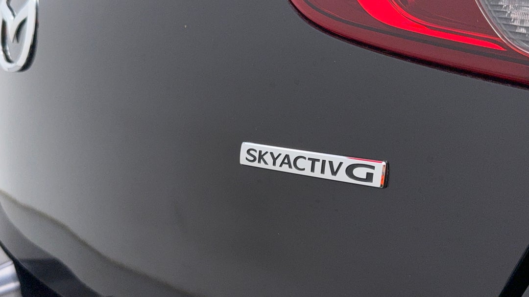 Badge (Boot Right Side)