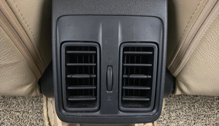 2015 Honda City V MT PETROL, Petrol, Manual, 65,449 km, Rear AC Vents