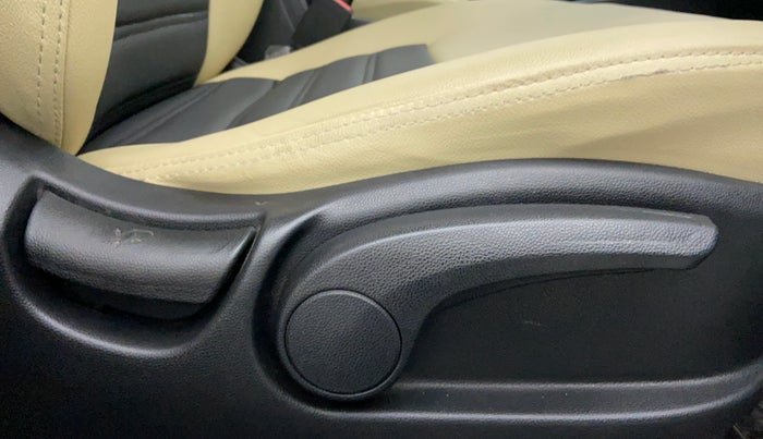 2018 Hyundai Creta 1.6 VTVT SX AUTO, Petrol, Automatic, 21,252 km, Driver Side Adjustment Panel