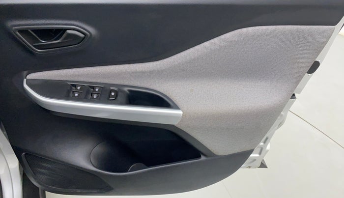 2022 Nissan MAGNITE XE 1.0 MT, Petrol, Manual, 3,799 km, Driver Side Door Panels Control