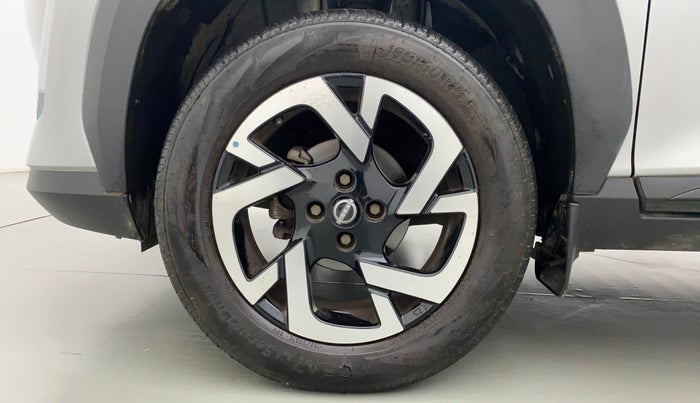 2022 Nissan MAGNITE XE 1.0 MT, Petrol, Manual, 3,799 km, Left Front Wheel