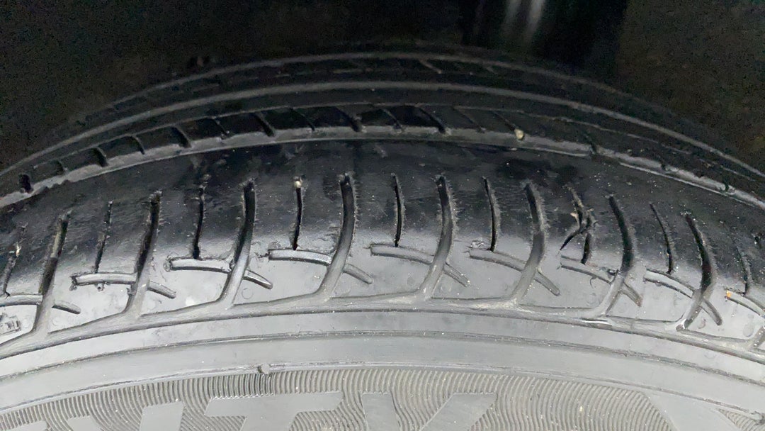 Left Rear Tyre Tread