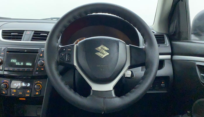 2014 Maruti Swift ZDI, Diesel, Manual, 1,56,169 km, Steering Wheel Close Up