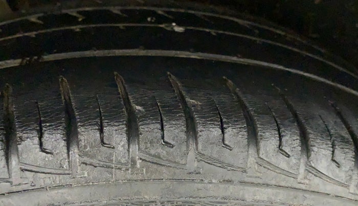 2019 Maruti Vitara Brezza VDI, Diesel, Manual, 51,258 km, Right Rear Tyre Tread