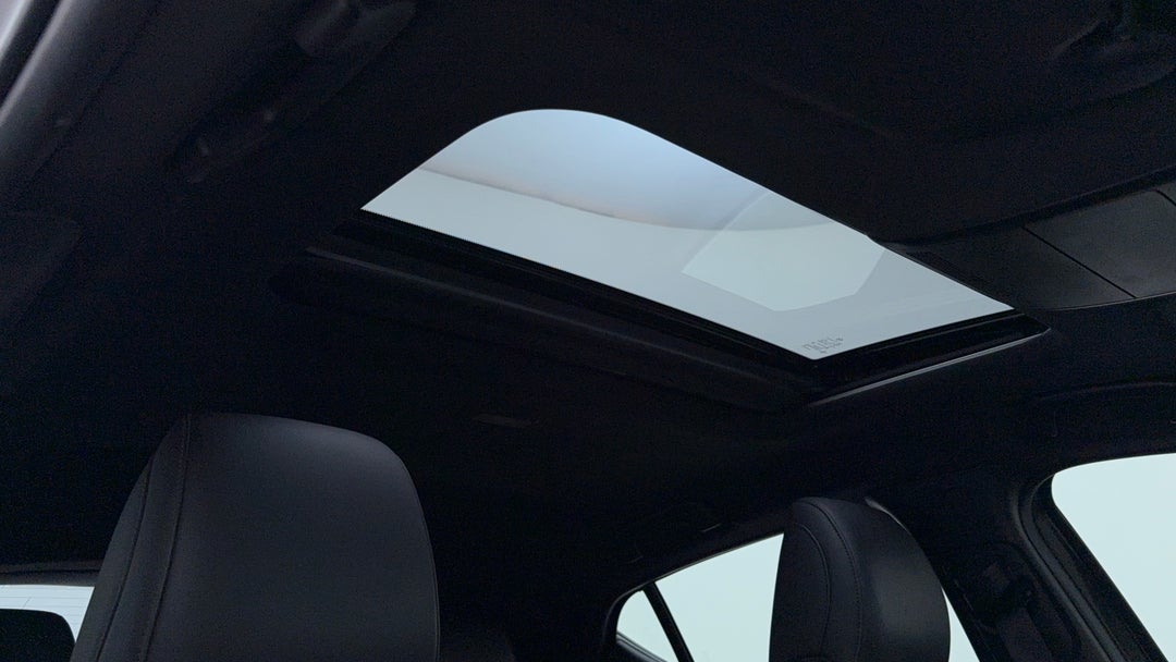 Interior Sunroof/Moonroof