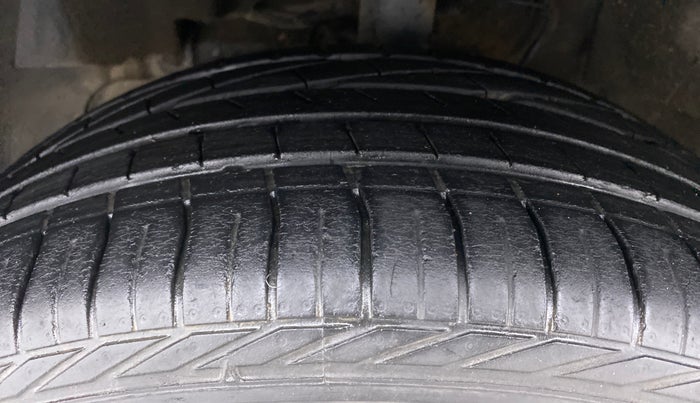 2018 Tata NEXON XZ+ 1.2, Petrol, Manual, 30,858 km, Left Front Tyre Tread