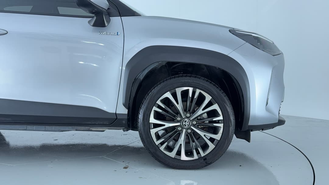 2021 Toyota Yaris Cross Urban Hybrid, Automatic, 104715 km, Right Front Wheel
