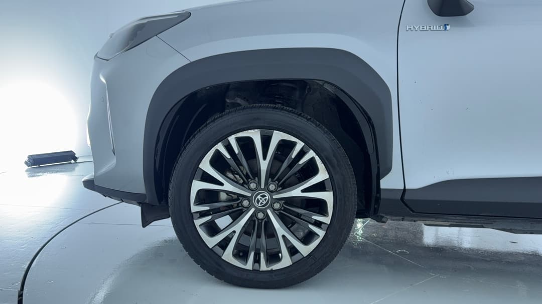 2021 Toyota Yaris Cross Urban Hybrid, Automatic, 104715 km, Left Front Wheel
