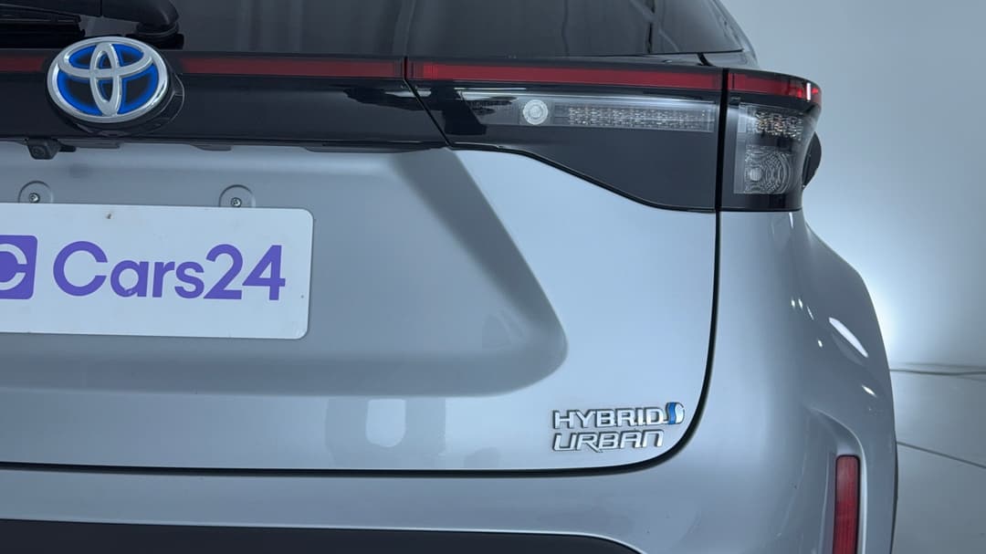 2021 Toyota Yaris Cross Urban Hybrid, Automatic, 104715 km, Badge (Boot Right Side)