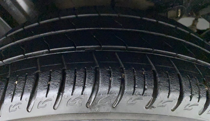 2020 Tata ALTROZ XZ 1.2, Petrol, Manual, 20,841 km, Right Rear Tyre Tread