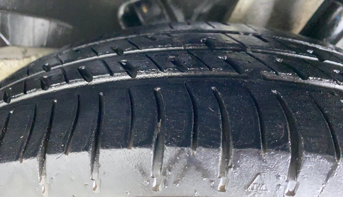 2016 Tata Tiago XZ 1.2 REVOTRON, CNG, Manual, 13,549 km, Left Rear Tyre Tread
