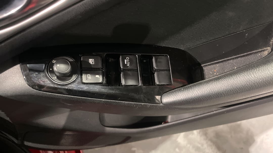2017 Mazda Mazda3 Maxx, Automatic, 75114 km, Drivers Side Door Panel Controls