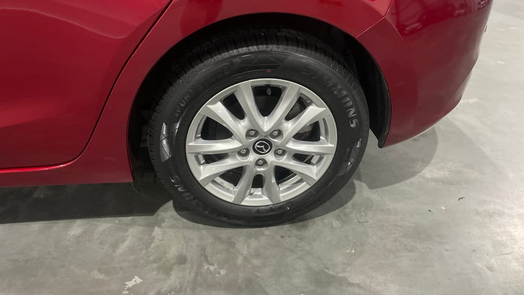 2017 Mazda Mazda3 Maxx, Automatic, 75114 km, Left Rear Wheel