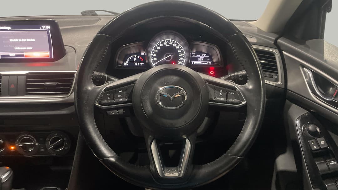 2017 Mazda Mazda3 Maxx, Automatic, 75114 km, Steering Wheel Close-up