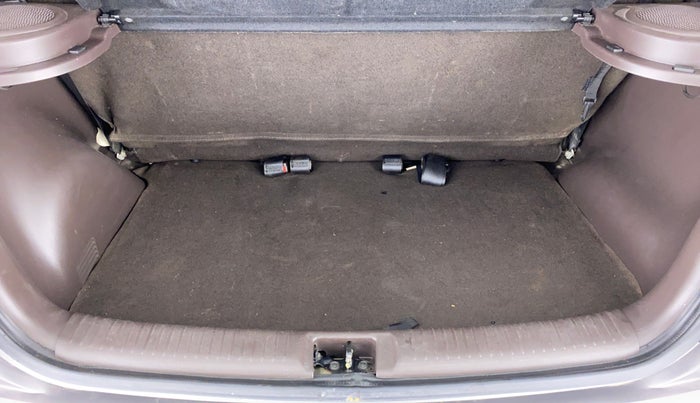 2014 Hyundai Santro Xing GLS, Petrol, Manual, 23,383 km, Boot Inside
