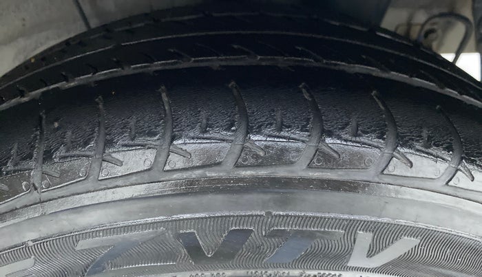 2017 Hyundai Grand i10 ASTA 1.2 KAPPA VTVT, Petrol, Manual, 47,974 km, Left Rear Tyre Tread