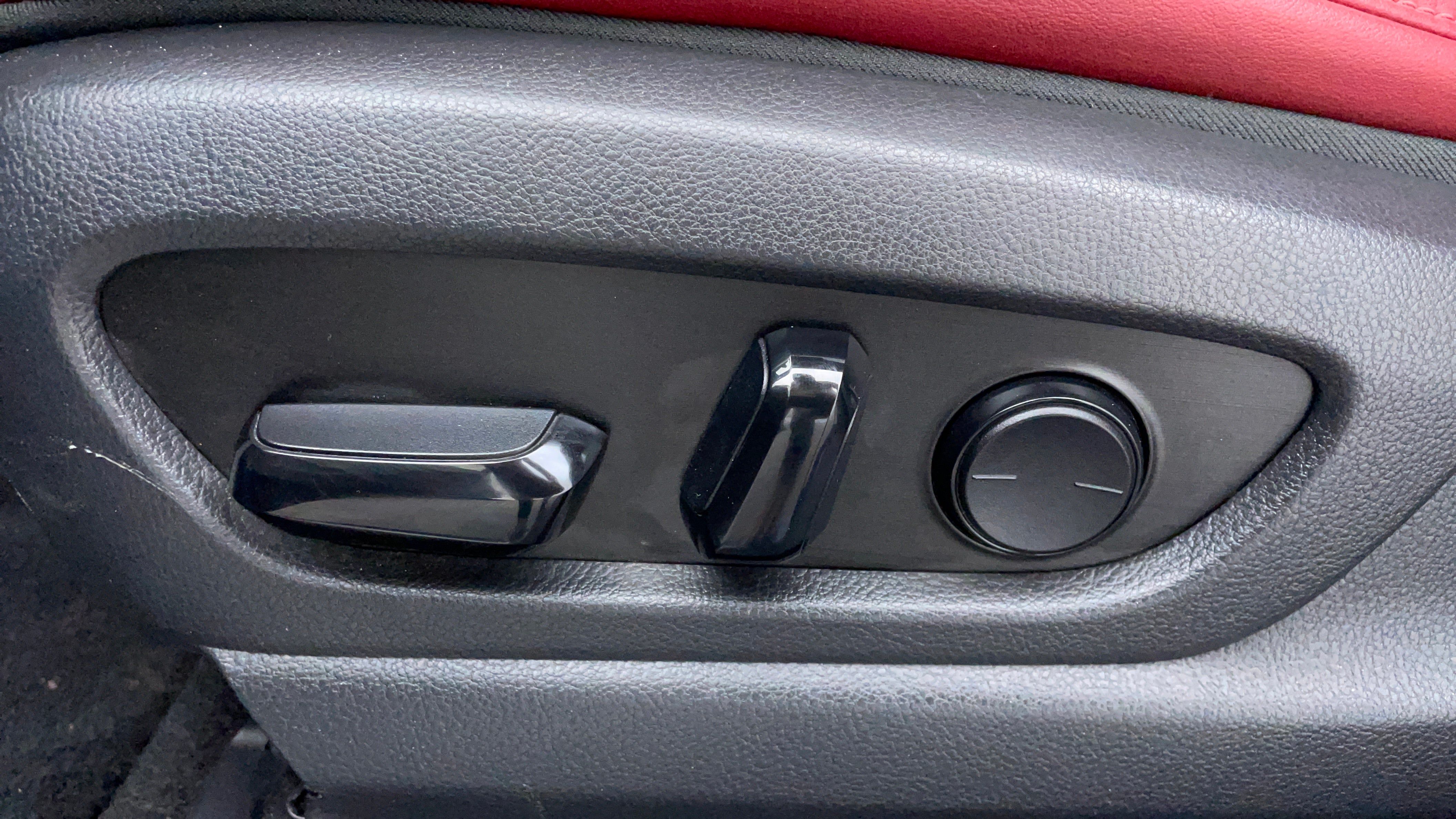 Lexus UX 200-Driver Side Adjustment Panel