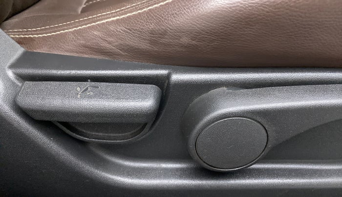 2012 Hyundai i20 ASTA 1.2, Petrol, Manual, 58,903 km, Driver Side Adjustment Panel