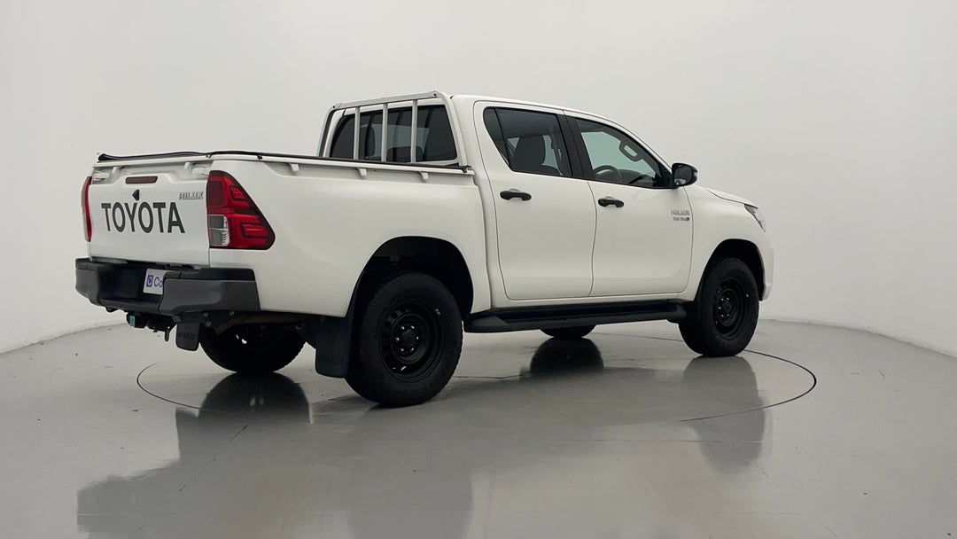 2019 Toyota Hilux Sr Hi-rider, Automatic, 147032 km, Right Back Diagonal (45- Degree) View