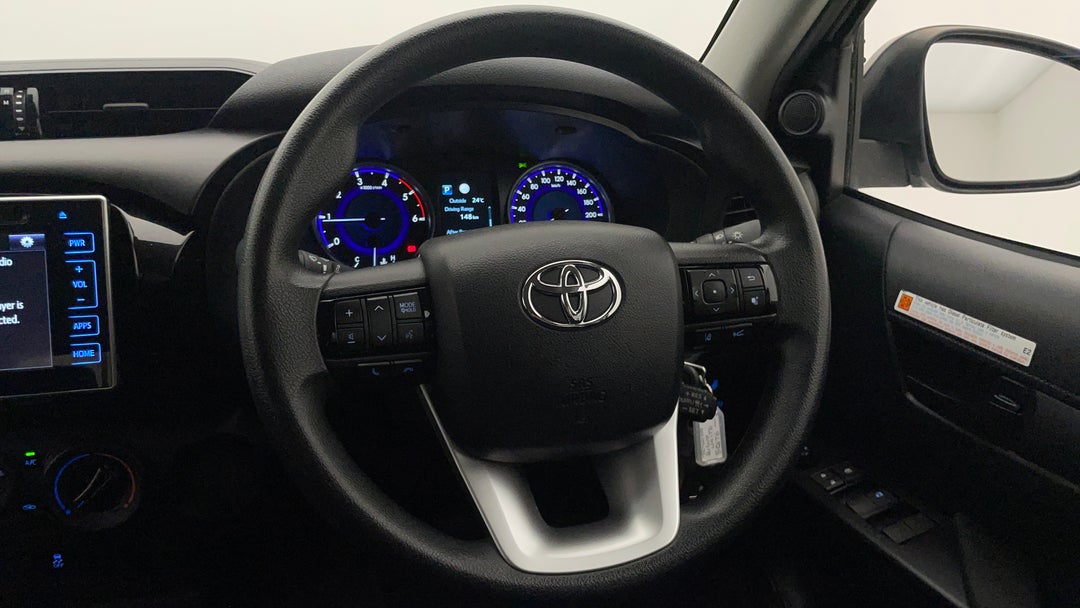 2019 Toyota Hilux Sr Hi-rider, Automatic, 147032 km, Steering Wheel Close-up