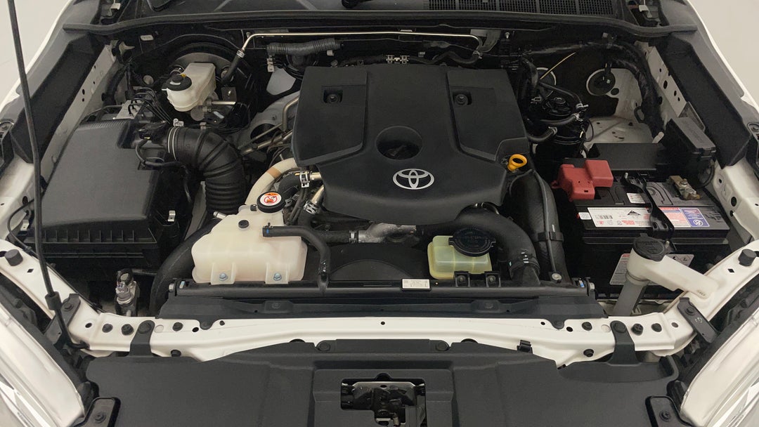 2019 Toyota Hilux Sr Hi-rider, Automatic, 147032 km, Open Bonnet (Engine)