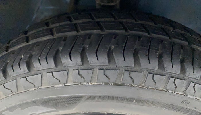 2018 Maruti Alto 800 LXI, Petrol, Manual, 16,760 km, Right Front Tyre Tread