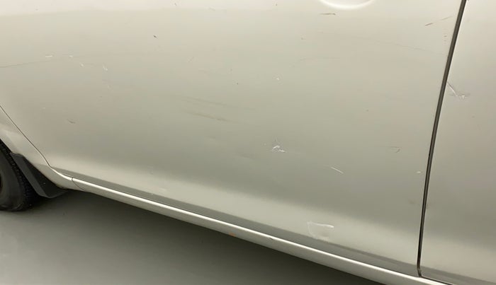 2015 Maruti Swift Dzire VXI, Petrol, Manual, 36,888 km, Front passenger door - Upto 4 inch Scratches + Count of scratches 3-5 ( Metal not Visible)