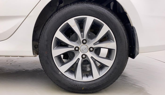 2017 Hyundai Verna FLUIDIC 1.6 SX VTVT, Petrol, Manual, 23,938 km, Left Rear Wheel