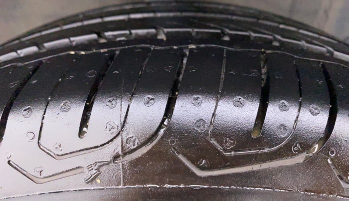 2012 Toyota Etios VD, Diesel, Manual, 40,451 km, Right Rear Tyre Tread