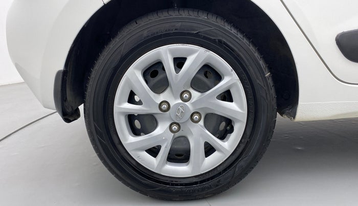 2017 Hyundai Grand i10 MAGNA 1.2 KAPPA VTVT, Petrol, Manual, 49,450 km, Right Rear Wheel