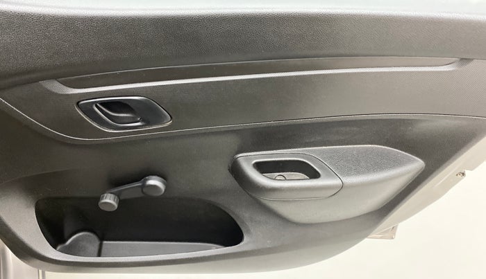 2018 Renault Kwid RXL, Petrol, Manual, 19,048 km, Driver Side Door Panels Control