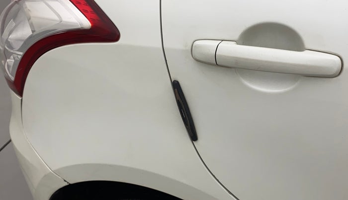 2016 Maruti Swift VXI, Petrol, Manual, 70,740 km, Right quarter panel - Slightly dented