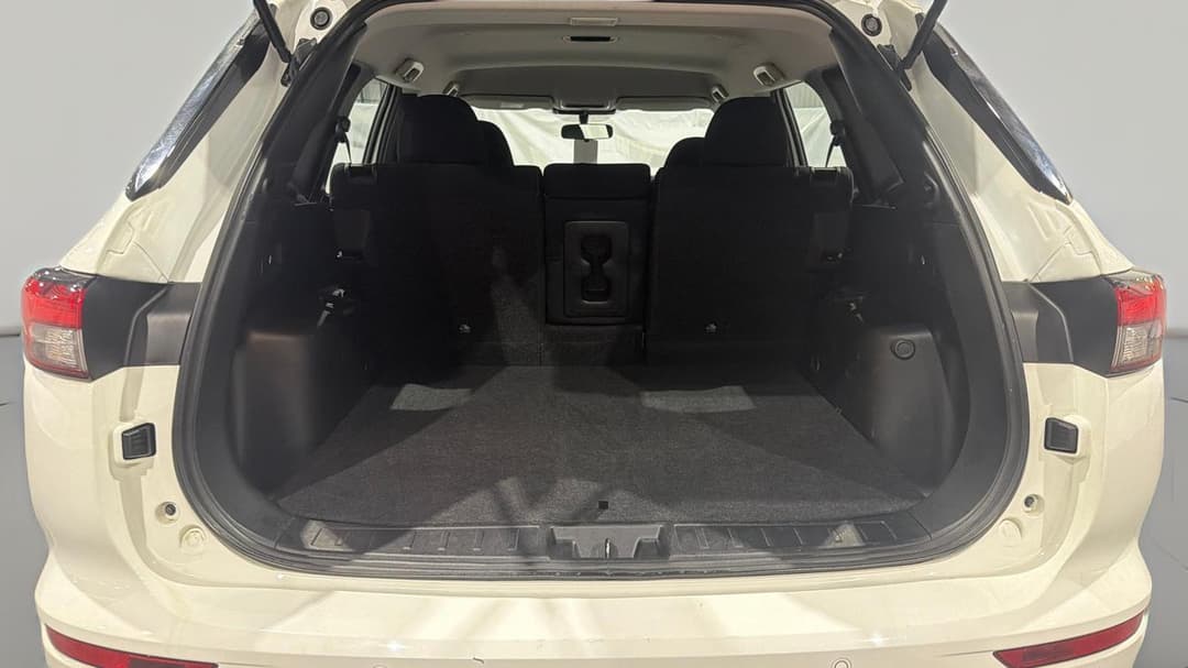 2024 Mitsubishi Outlander Es 5 Seat (2WD), Automatic, 57704 km, Boot Inside View