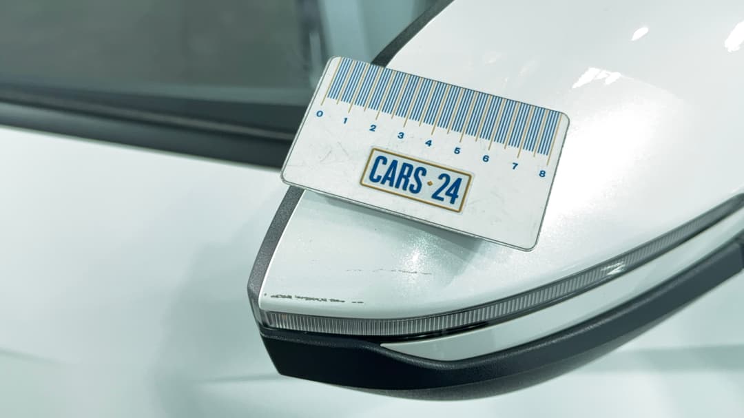 Side Mirrors Housing RHS Scratch
