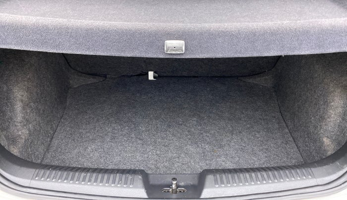 2014 Volkswagen Polo HIGHLINE1.2L PETROL, Petrol, Manual, 75,226 km, Boot Inside
