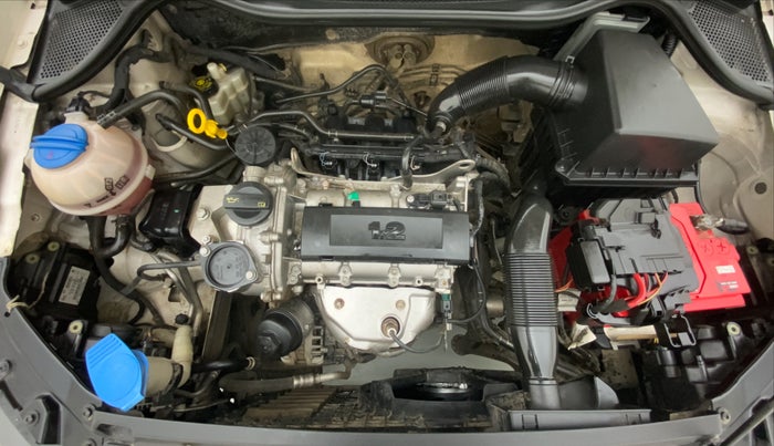 2014 Volkswagen Polo HIGHLINE1.2L PETROL, Petrol, Manual, 75,226 km, Open Bonet