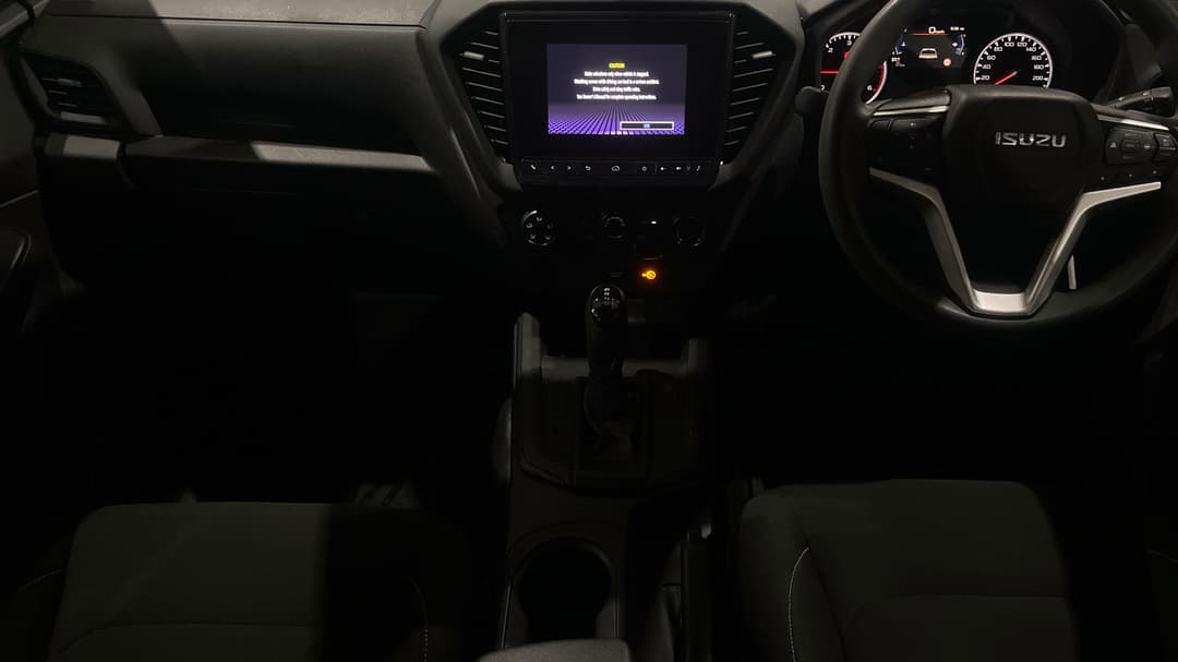 2023 Isuzu D-MAX Sx (4x2) High-ride, Automatic, 38479 km, Center Console