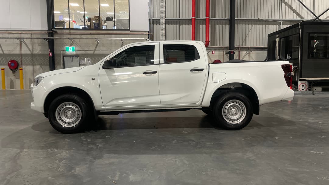 2023 Isuzu D-MAX Sx (4x2) High-ride, Automatic, 38456 km, Left Side View