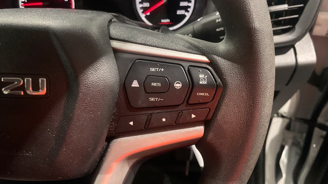 2023 Isuzu D-MAX Sx (4x2) High-ride, Automatic, 38456 km, Cruise Control