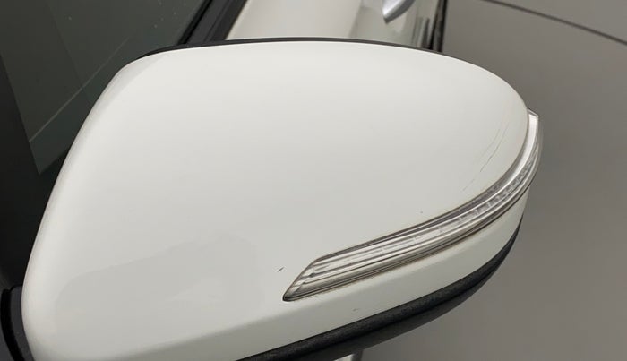 2016 Hyundai Elite i20 ASTA 1.2 (O), Petrol, Manual, 50,806 km, Left rear-view mirror - Minor scratches