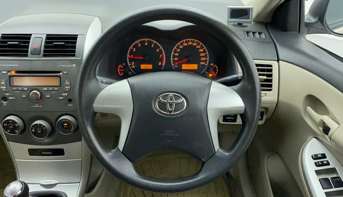 2014 Toyota Corolla Altis J S, Petrol, Manual, 53,613 km, Steering Wheel Close Up